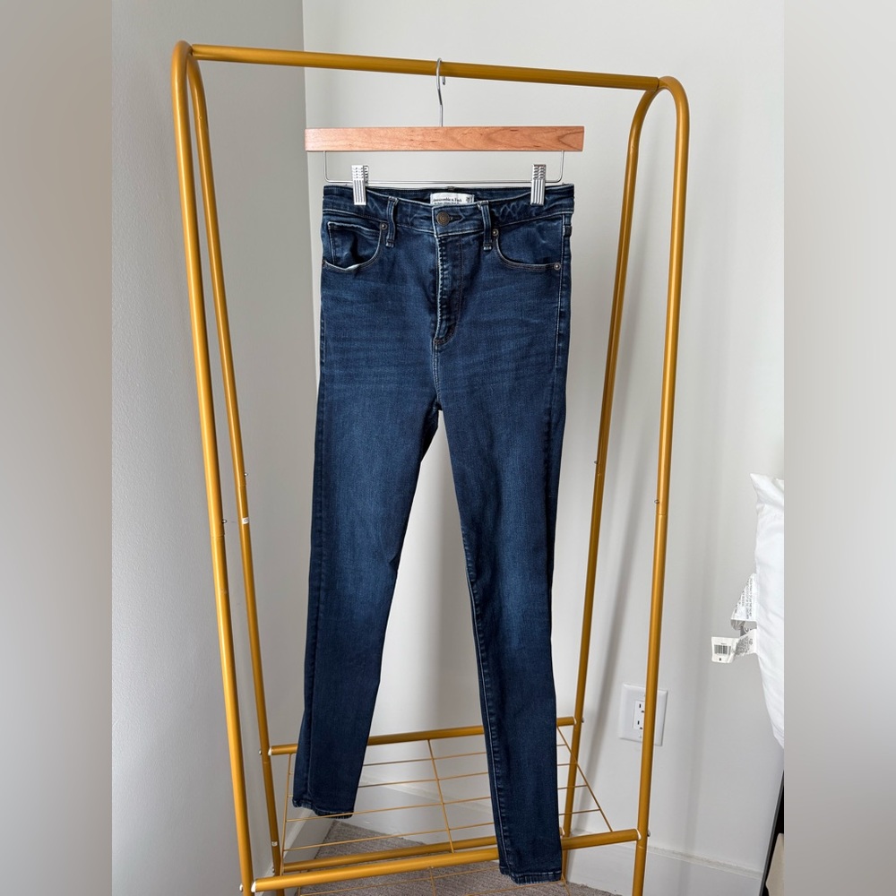 Abercrombie & Fitch Dark Blue Skinny Jeans